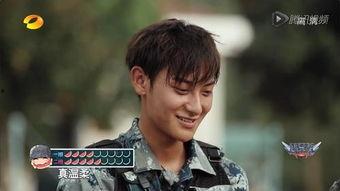 瓜地吃瓜黄子韬,趣味横生演绎夏日欢乐时光