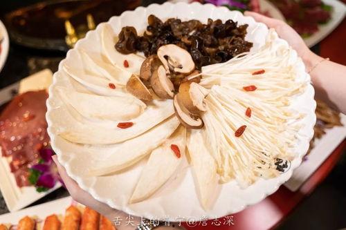 普宁商品城吃瓜,夏日吃瓜盛地，品味潮汕风情