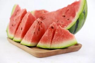 梦见夏天吃的瓜,探寻梦境中的清凉滋味