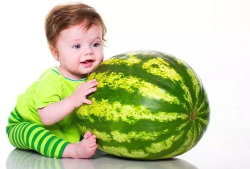 吃小瓜的宝宝,小瓜宝宝的健康成长之旅