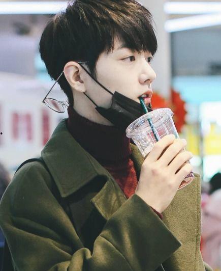 肖战吃瓜全部,娱乐圈吃瓜达人，揭秘明星幕后故事