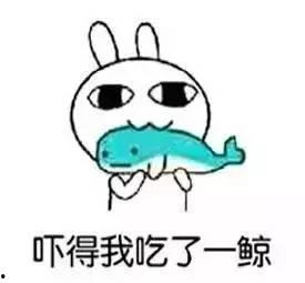 吃瓜群众坐路边,见证城市生活的百态画卷