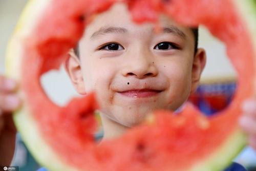 入伏吃瓜享清凉,瓜果飘香，清凉一夏